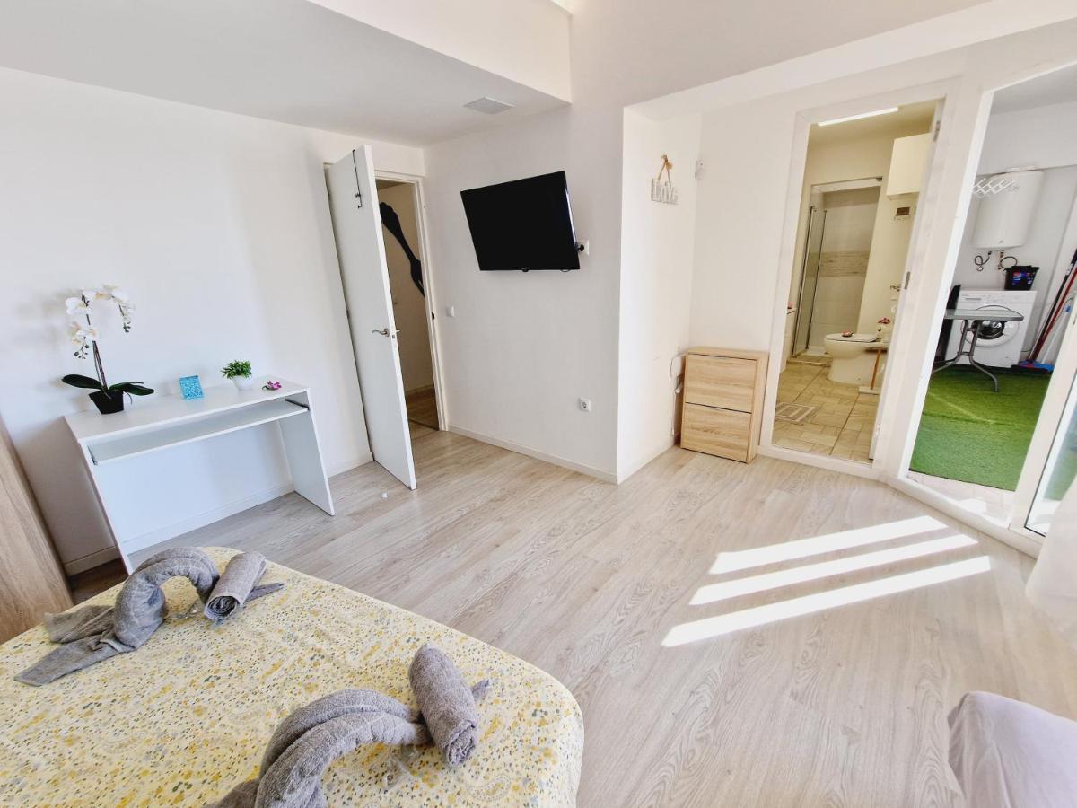 Daniel Beachfront, 2 Rooms Wifi Free Плая-де-лас-Америкас Экстерьер фото